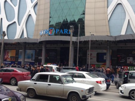 “Metropark”da qaz sızması: 20-dən çox insan zəhərləndi