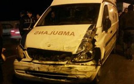 Yaralı aparan təcili yardım maşını qəza törətdi- 4 yaralı