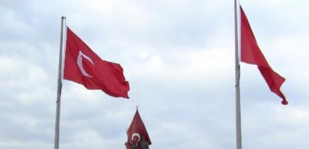 Ulduzsuz bayraq hiddət yaratdı