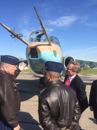 ABŞ səfiri Azərbaycanın aviabazasında