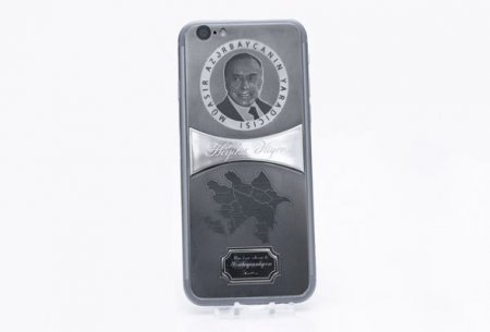 Heydər Əliyevin şərəfinə qızıl iPhone 6