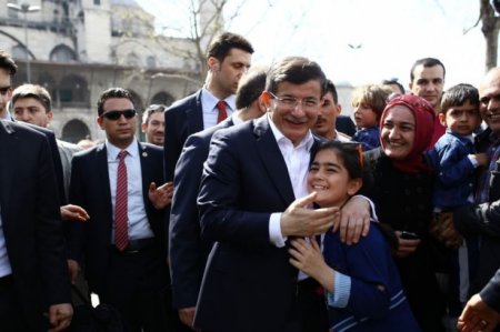 Türkiyə baş nazirini belə görənlər gözlərinə inanmadı
