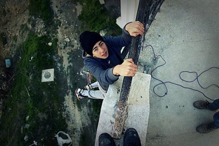 Bakıda çılğın gənclərin şok görüntüləri (+18)