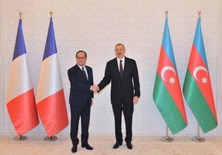 Azərbaycan və Fransa prezidentləri arasında görüş keçirildi