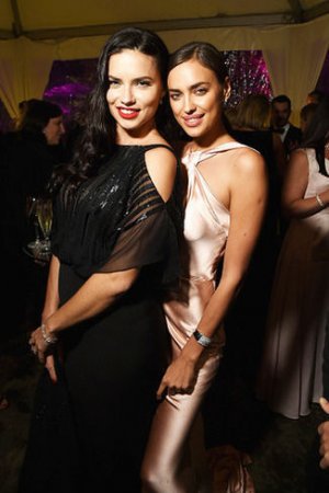 İrina Şeyk və Adriana Lima Obama ilə birgə naharda