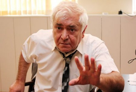 Deputat: Bıçaq gəzdirmək qadağan edilsin!