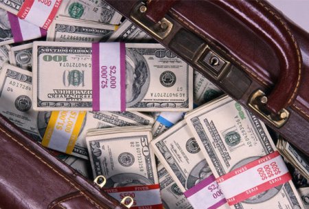 Rusiyadakı azərbaycanlıların qohumları 1,4 milyard dollar varlandılar