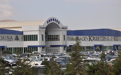 Bakıda ticarət mərkəzində oğurluq