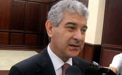 Əli Əhmədov: Azərbaycan Rusiya və Türkiyə arasında qarşıdurmanın yaranmasını istəmir