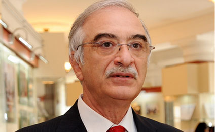 Polad Bülbüloğlu Rusiyada oxuyacaq