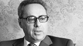 Yuri Levitan - Hitleri hiddətləndirən "sovetin dəmir səsi" Yuri Levitan - Hitleri hiddətləndirən "sovetin dəmir səsi"