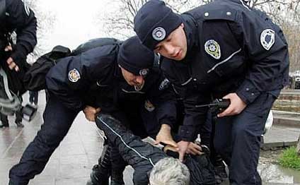 Türkiyədə əməliyyat: 25 nəfər saxlandı