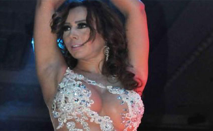 Rəqqasə Asena gürcüləri məst etdi