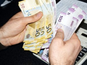 Ödənişi gecikdirilən kreditlər artır