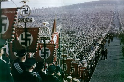 Hitlerin 4 yaşlı uşaqla çəkdirdiyi şəklinin sirri açıldı