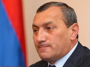 Erməni qubernator narkoman çıxdı