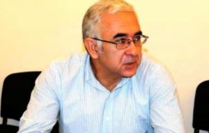 Adil İsmayılov: 