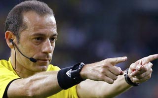 UEFA-dan türk hakimə qadağa
