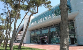 Oliqarxların “Park Bulvar”dakı mağazaları bağlanır