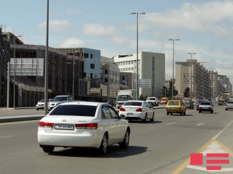 Bahalı avtomobil nömrəsi almaq istəyən şəxsi aldatdılar