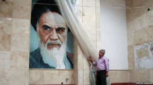 Xomeyninin məqbərəsi təmirdən sonra hətta fanatlarını da şoka salıb