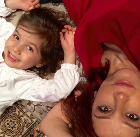 İradə İbrahimovanın qızı ilə yeni fotosu