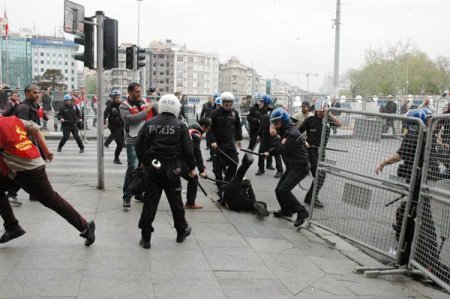 Taksimdə toqquşma