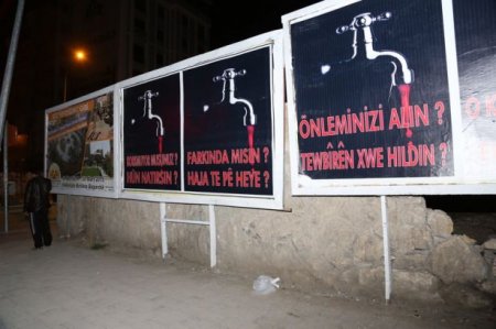 Dəhşətli seçki afişaları: qan axacaq
