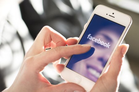Azərbaycanda aktiv “Facebook” istifadəçilərinin sayı azalıb