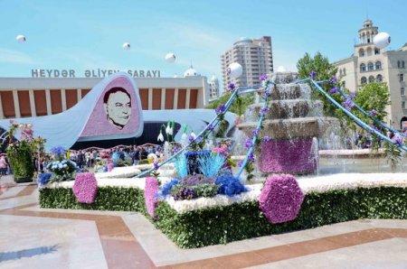 Bakıda Gül bayramı