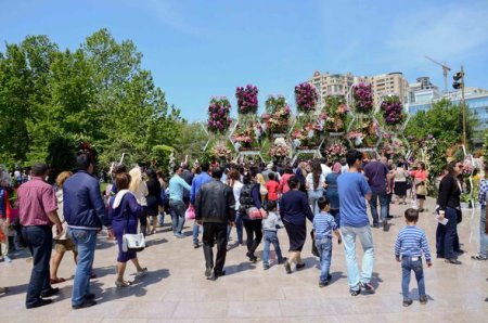 Bakıda Gül bayramı