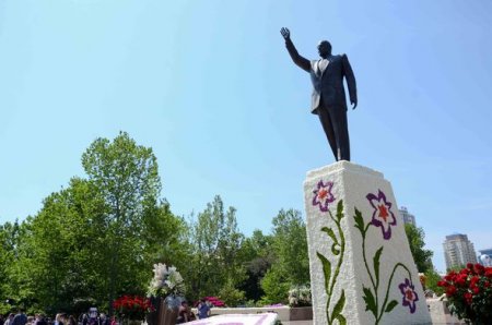 Bakıda Gül bayramı
