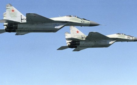 Rus təyyarəsi belə 