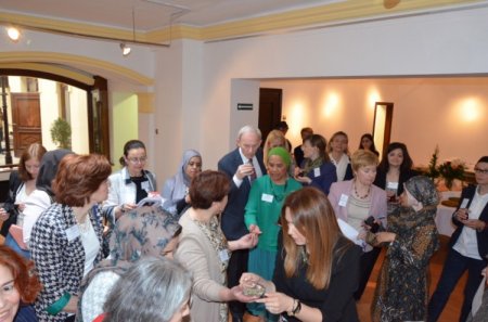 Avropada Azərbaycan çayının dəmlənməsi üzrə ustad dərsi