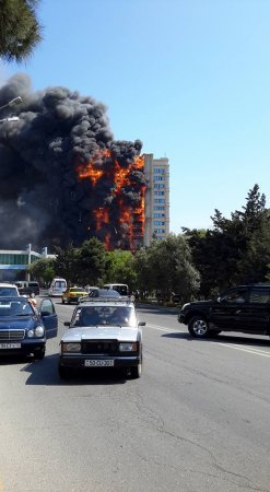 Bakıda daha bir dəhşətli yanğın