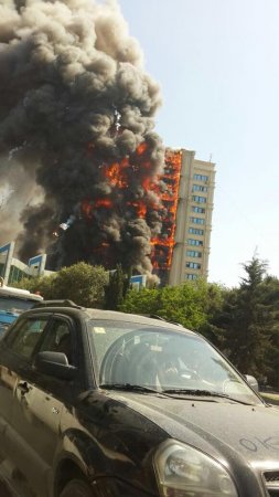 Bakıda daha bir dəhşətli yanğın