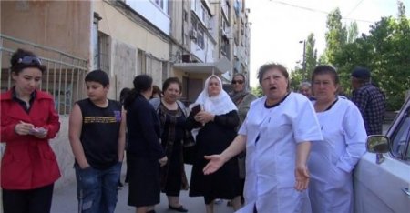 “Penoplas” üzlüklü binaların sakinləri etiraz aksiyası keçirdi