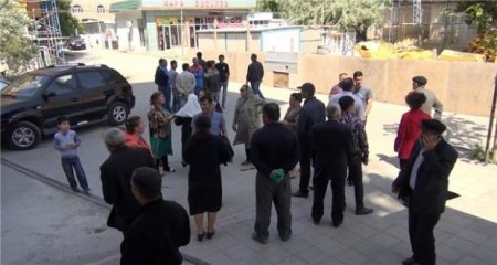 “Penoplas” üzlüklü binaların sakinləri etiraz aksiyası keçirdi