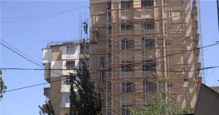 “Penoplas” üzlüklü binaların sakinləri etiraz aksiyası keçirdi