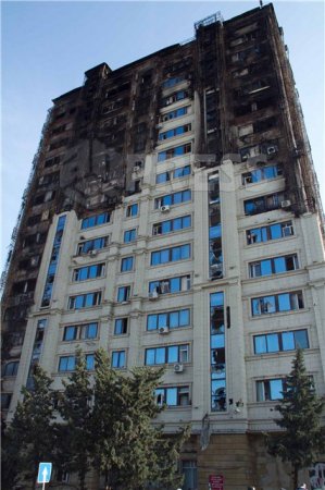 Yanan bina və ya "Təmiz Binəqədi"