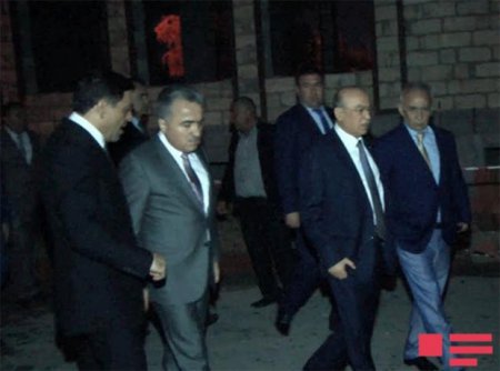 Kəmaləddin Heydərov yanan binaya baxış keçirib