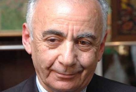 Hacıbala Abutalıbov: Yanmış binada kirayədə yaşayanlara kompensasiya verilməyəcək
