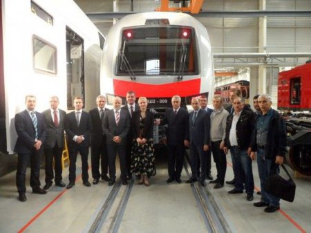 İkimərtəbəli qatarların Bakıya gətiriləcəyi vaxt açıqlandı