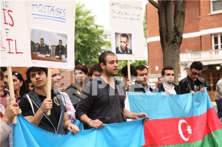 Azərbaycanlılar Londonda etiraz aksiyası keçirdi