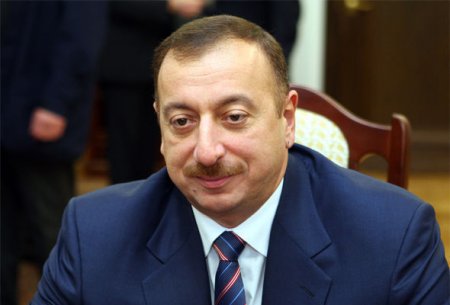 İlham Əliyev Qabon və İndoneziya prezidentlərini təbrik etdi