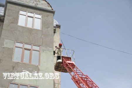Bir çəkiclə sökülüb zibilliyə atılan on milyonlar...