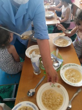 Uşaq bağçalarında uşaqlar ət üzünə həsrətdir