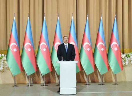 İlham Əliyevin “Buta” sarayında Respublika Günü münasibətilə çıxışı