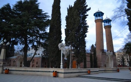 Qalmaqallı parkın sahibi kimdir? – “Bizə aidiyyəti yoxdur”