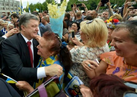 Prezident oliqarxları yox edir